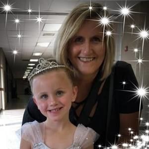 Meet your Posher, Joni